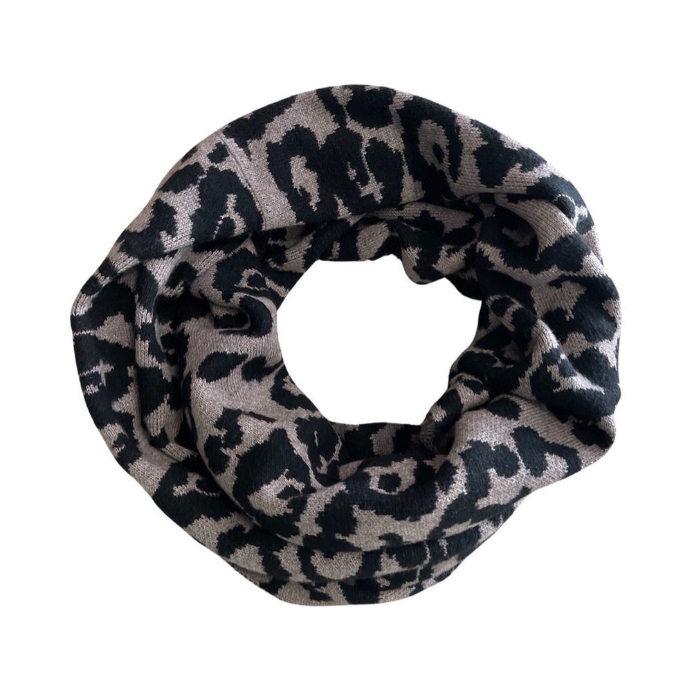 BCBG MAX AZRIA Wrap / Scarf 🧣
